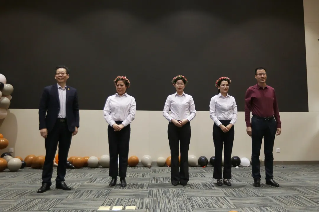 市中心医院举行庆祝第110个国际护士节暨优秀护理工作者表彰大会